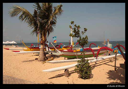 %_tempFileName10)%20Jukung%20Traditional%20Balinese%20Fishing%20Boats,%20Sanur%