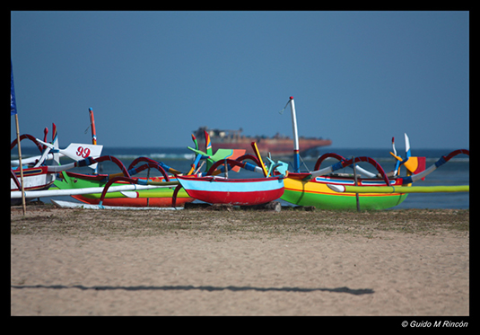 %_tempFileName19)%20Jukung%20Traditional%20Balinese%20Fishing%20Boats%20in%20Sanur%